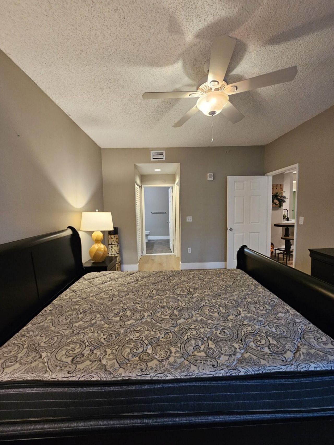 780 S Sapodilla Avenue, Unit 105, West Palm Beach, FL 33401 Photo