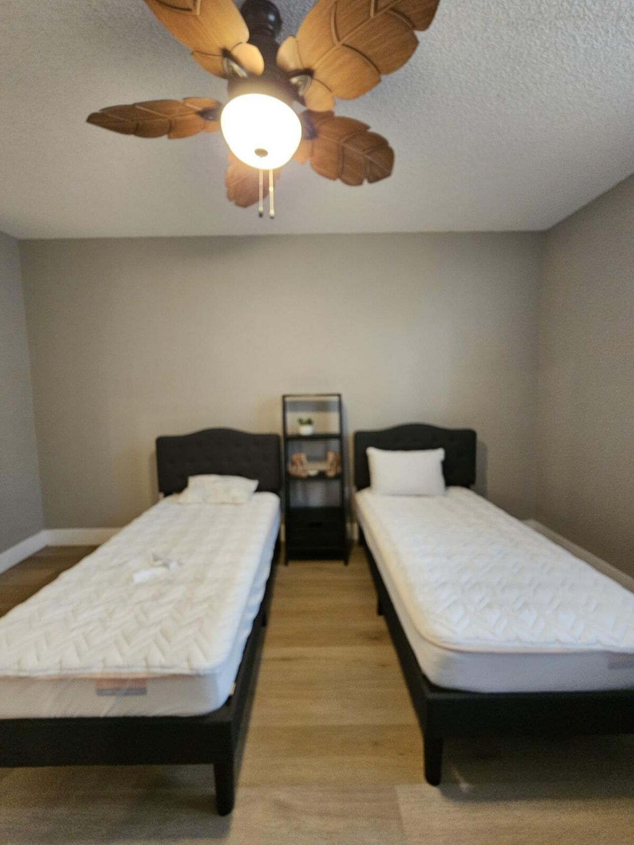 780 S Sapodilla Avenue, Unit 105, West Palm Beach, FL 33401 Photo