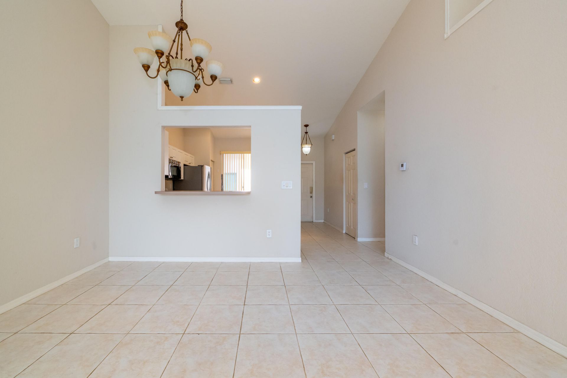 2590 E Aragon Boulevard, Unit 2, Sunrise, FL 33313 Photo