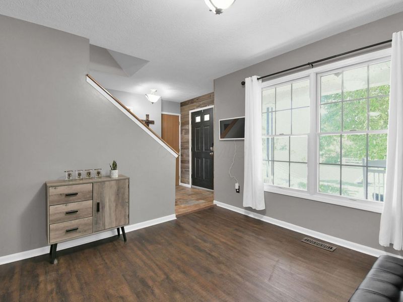 8147 Willow Brook Crossing Drive, Blacklick, OH 43004 Photo 7