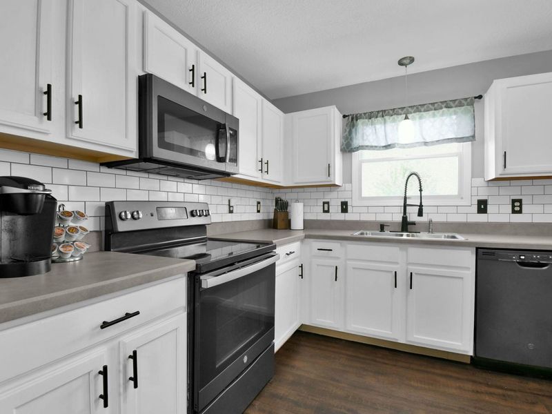 8147 Willow Brook Crossing Drive, Blacklick, OH 43004 Photo 8