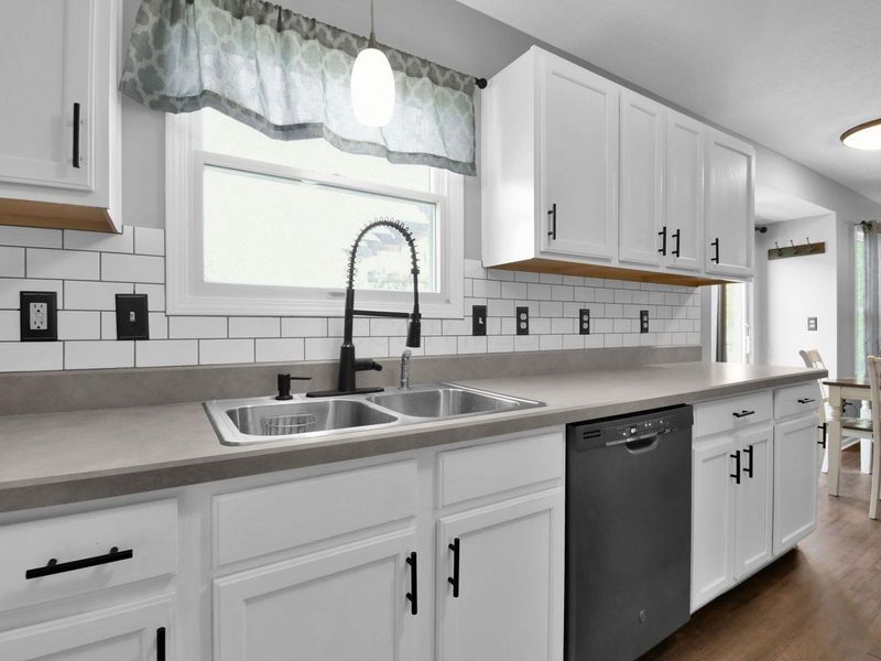 8147 Willow Brook Crossing Drive, Blacklick, OH 43004 Photo 9