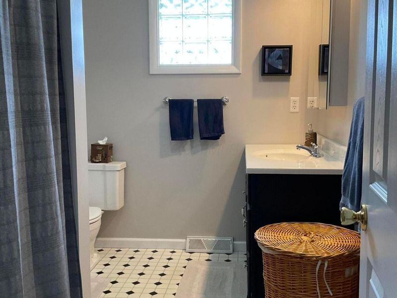 6389 Ambleside Drive, Columbus, OH 43229 Photo 11