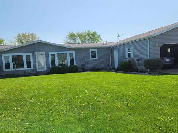 1735 S Heritage Street, Port Clinton, OH 43452