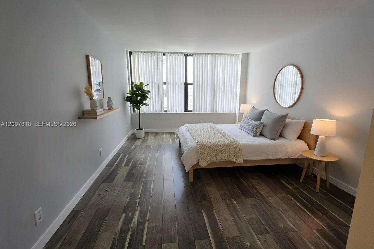 2500 Parkview Dr , Unit 2317, Hallandale Beach, FL 33009 Photo
