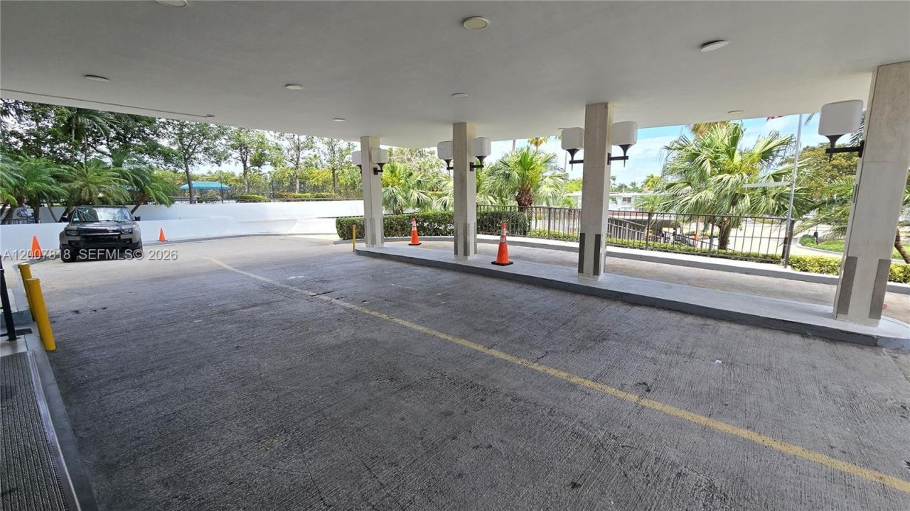 2500 Parkview Dr , Unit 2317, Hallandale Beach, FL 33009 Photo