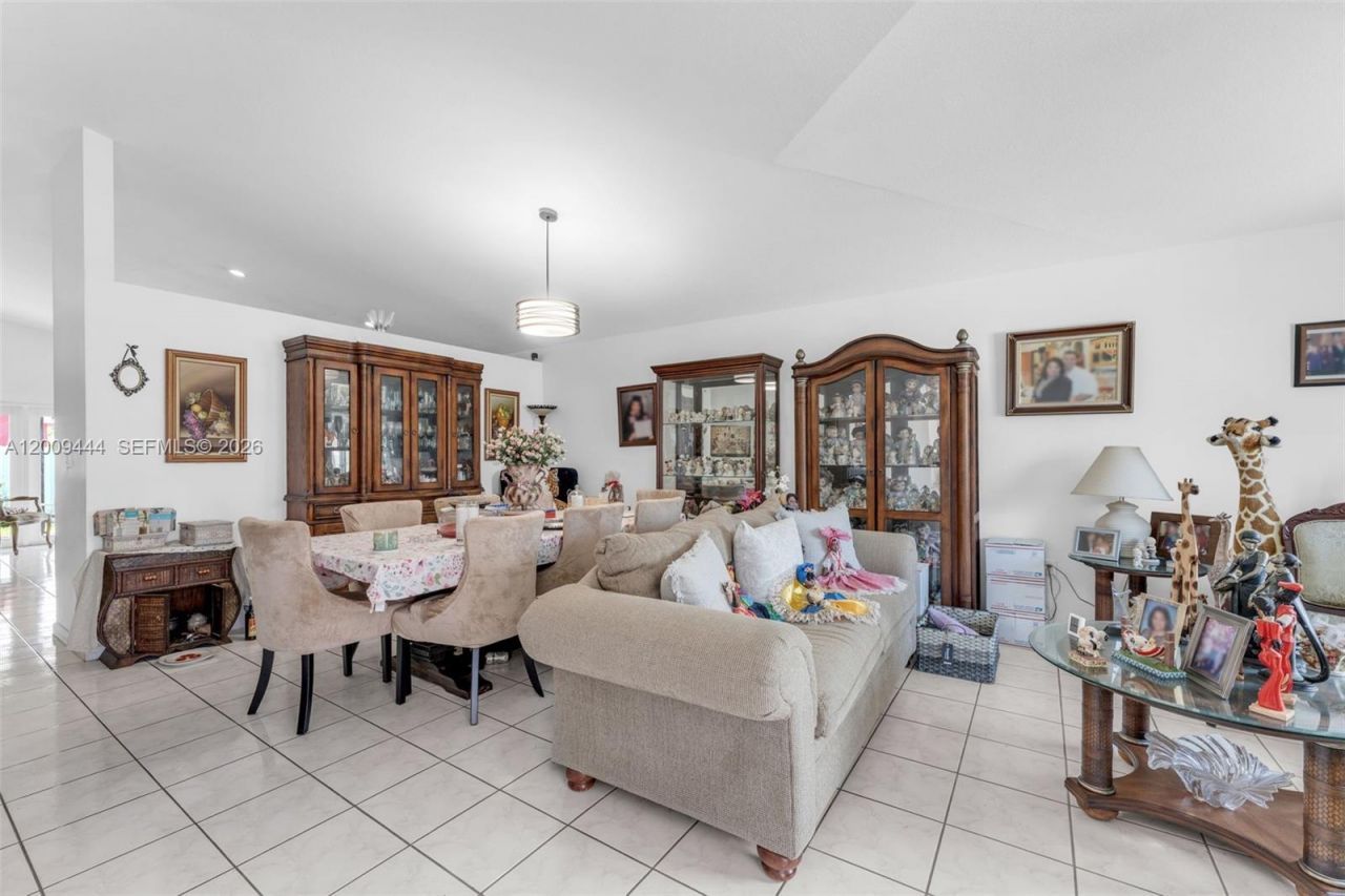 14240 SW 171st St , Miami, FL 33177 Photo