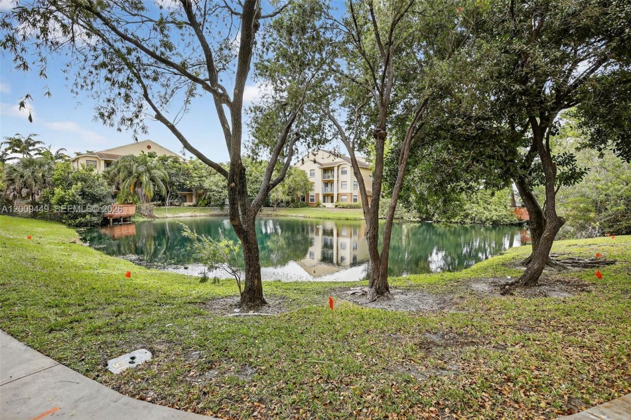 9999 Summerbreeze Dr, Unit 401, Sunrise, FL 33322 Photo