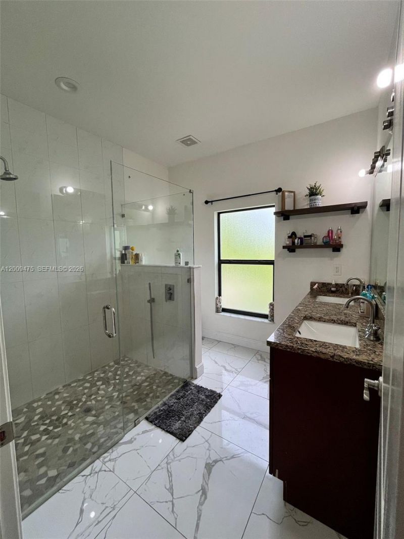 2363 NE 20 Th Ave, Naples, FL 34120 Photo