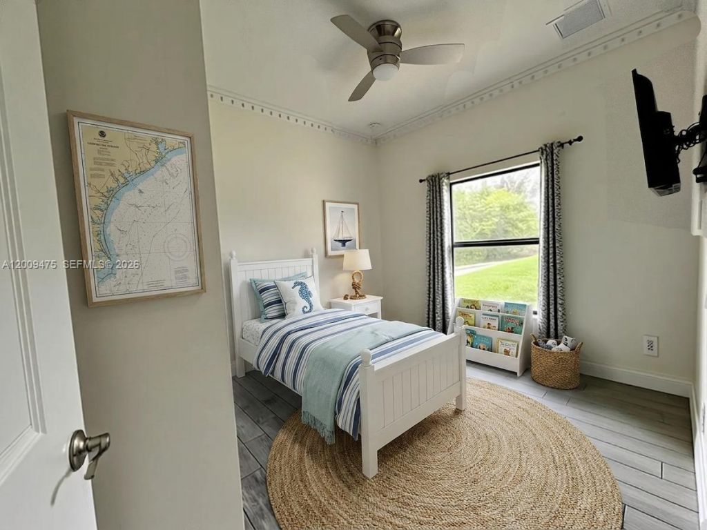 2363 NE 20 Th Ave, Naples, FL 34120 Photo