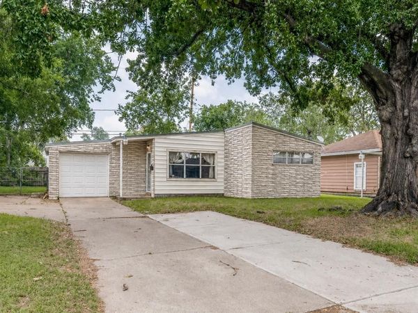6730 Lodge Street, Houston, TX 77092