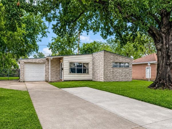 6730 Lodge Street, Houston, TX 77092