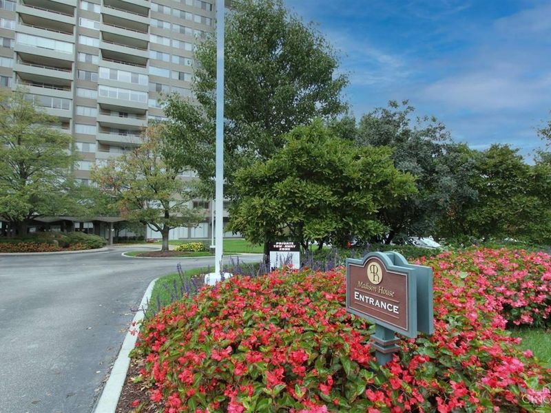 2324 Madison Road, Unit 1502, Cincinnati, OH 45208 Photo 2
