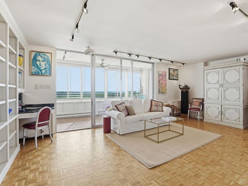 2324 Madison Road, Unit 1502, Cincinnati, OH 45208 Photo 24