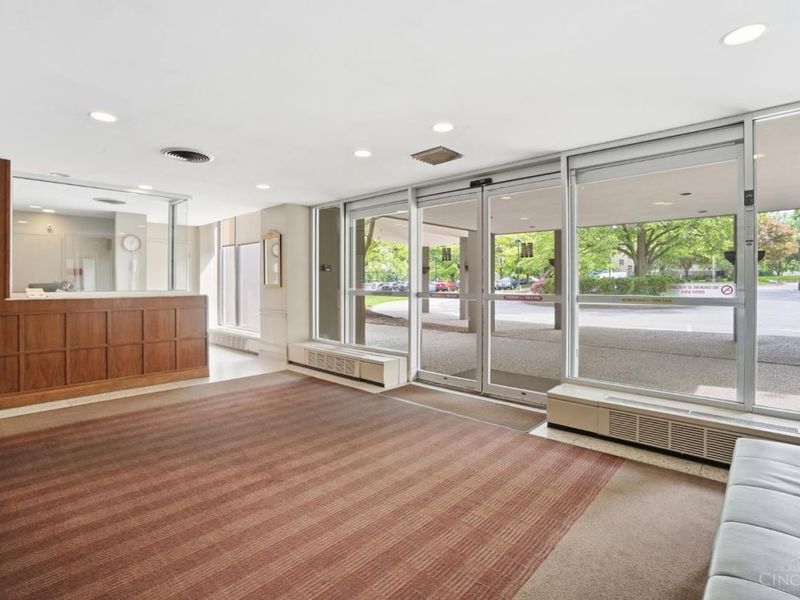 2324 Madison Road, Unit 1502, Cincinnati, OH 45208 Photo 3