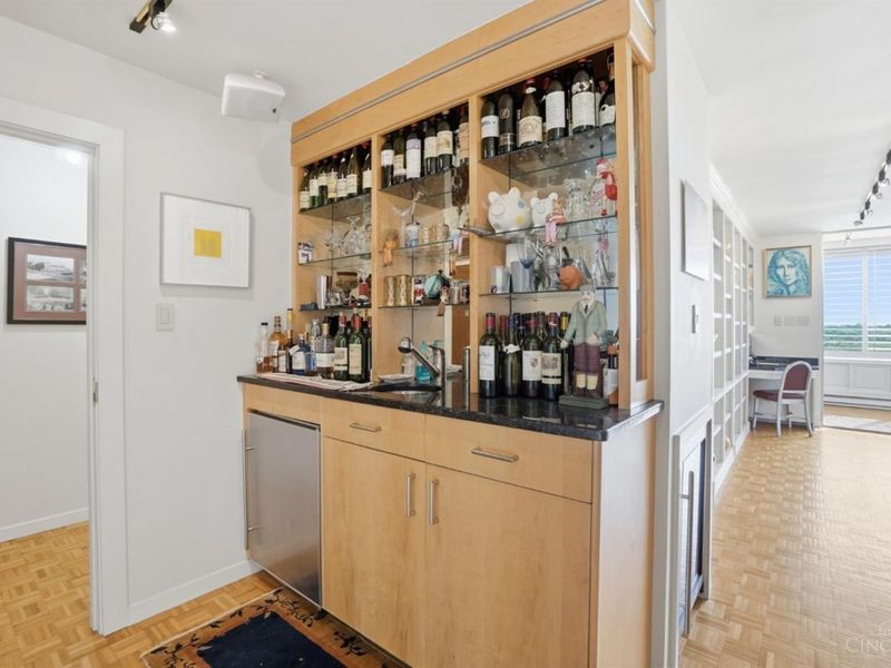 2324 Madison Road, Unit 1502, Cincinnati, OH 45208 Photo 31