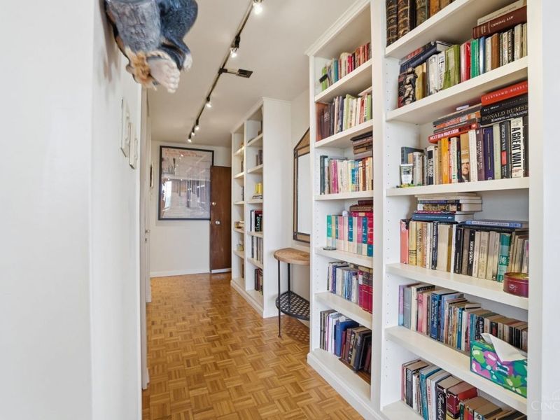 2324 Madison Road, Unit 1502, Cincinnati, OH 45208 Photo 6