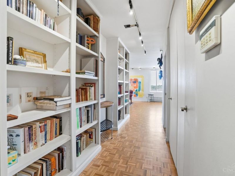 2324 Madison Road, Unit 1502, Cincinnati, OH 45208 Photo 7