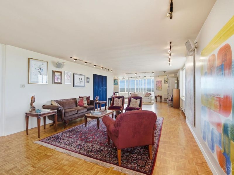 2324 Madison Road, Unit 1502, Cincinnati, OH 45208 Photo 8