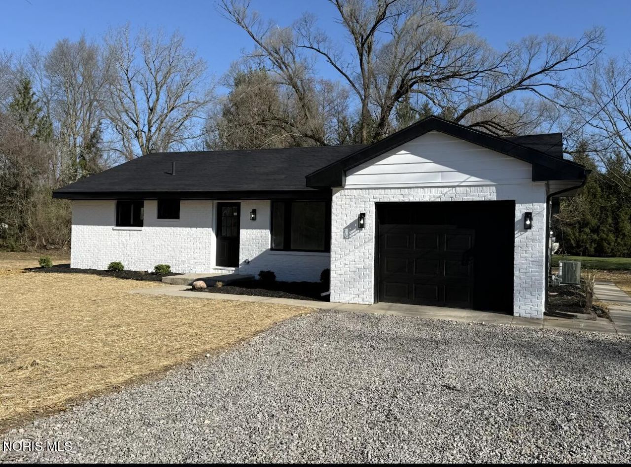 1568 County Road D, Swanton, OH 43558 Main Photo