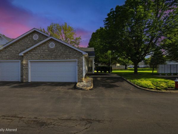 6726 Hamler Drive, Unit 33E, Canal Winchester, OH 43110