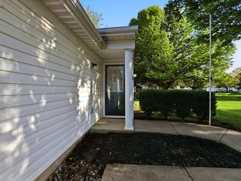 6726 Hamler Drive, Unit 33E, Canal Winchester, OH 43110 Photo 4
