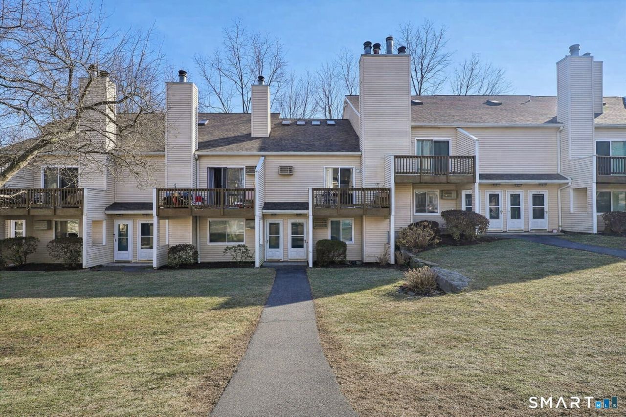 8 Rose, Unit 24-5, Danbury, CT 06811 Main Photo