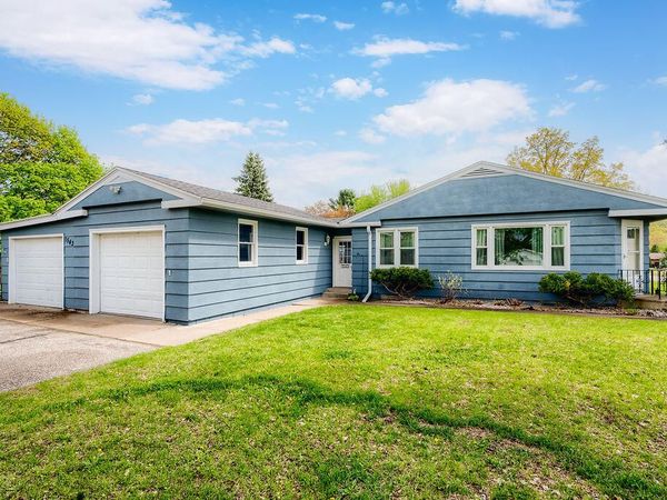 1543 Young Dr W, Onalaska, WI 54650