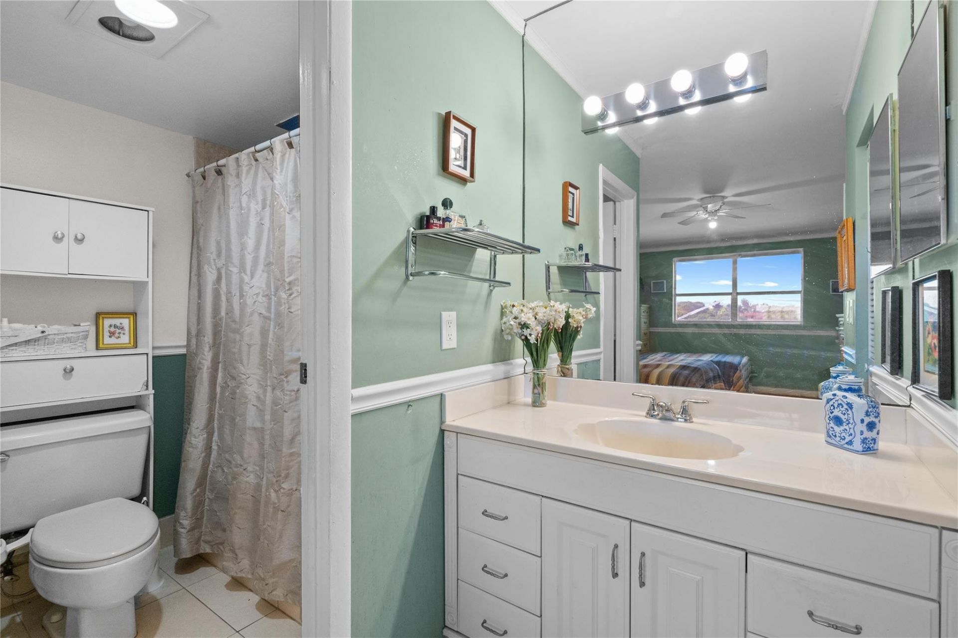 6201 N Falls Cir Drive, Unit 403, Lauderhill, FL 33319 Photo