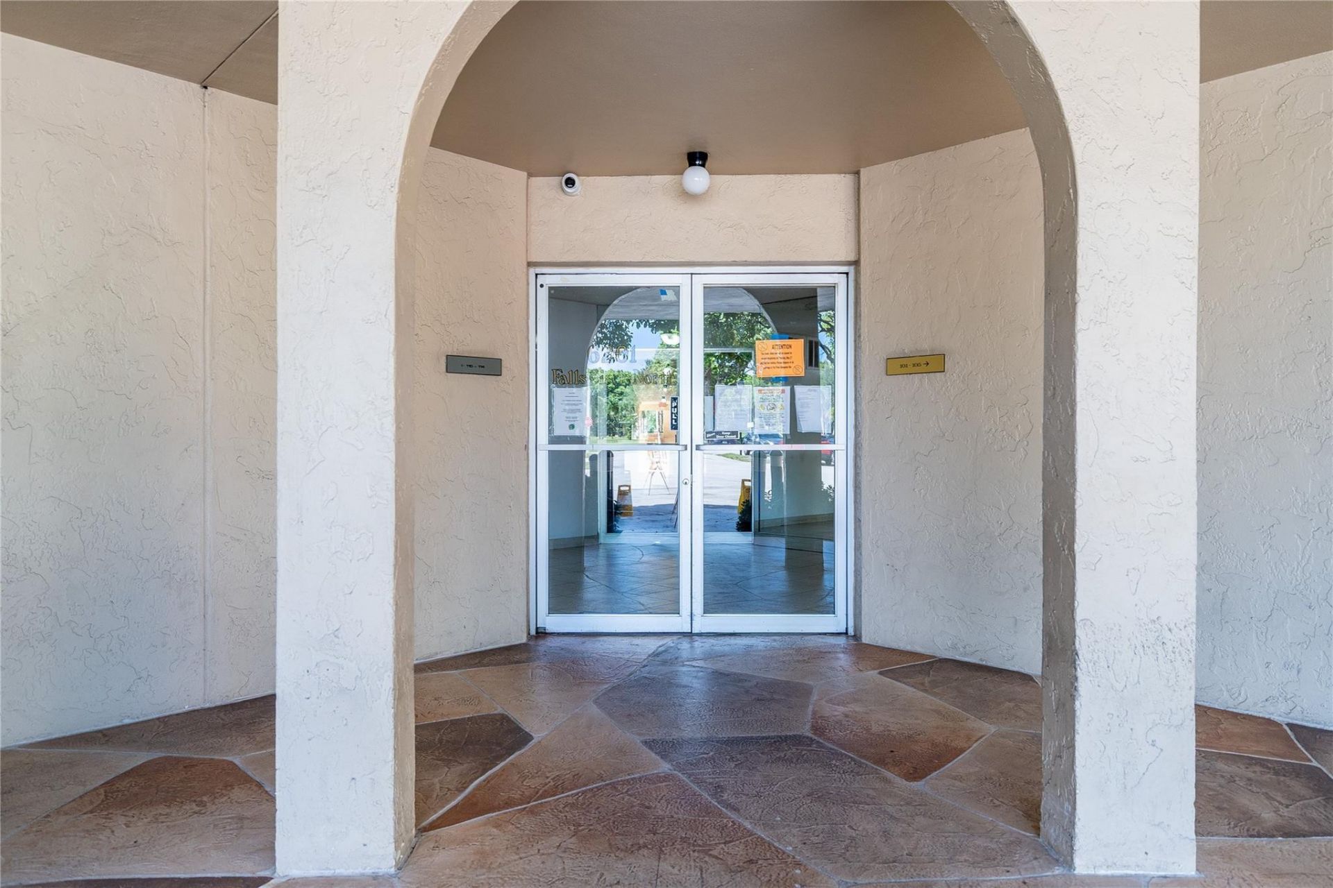 6201 N Falls Cir Drive, Unit 403, Lauderhill, FL 33319 Photo