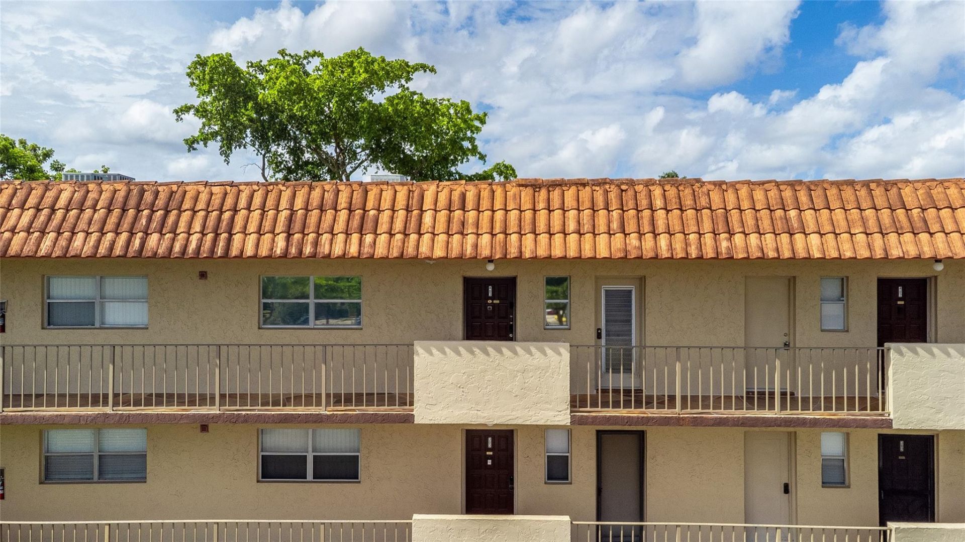 6201 N Falls Cir Drive, Unit 403, Lauderhill, FL 33319 Photo