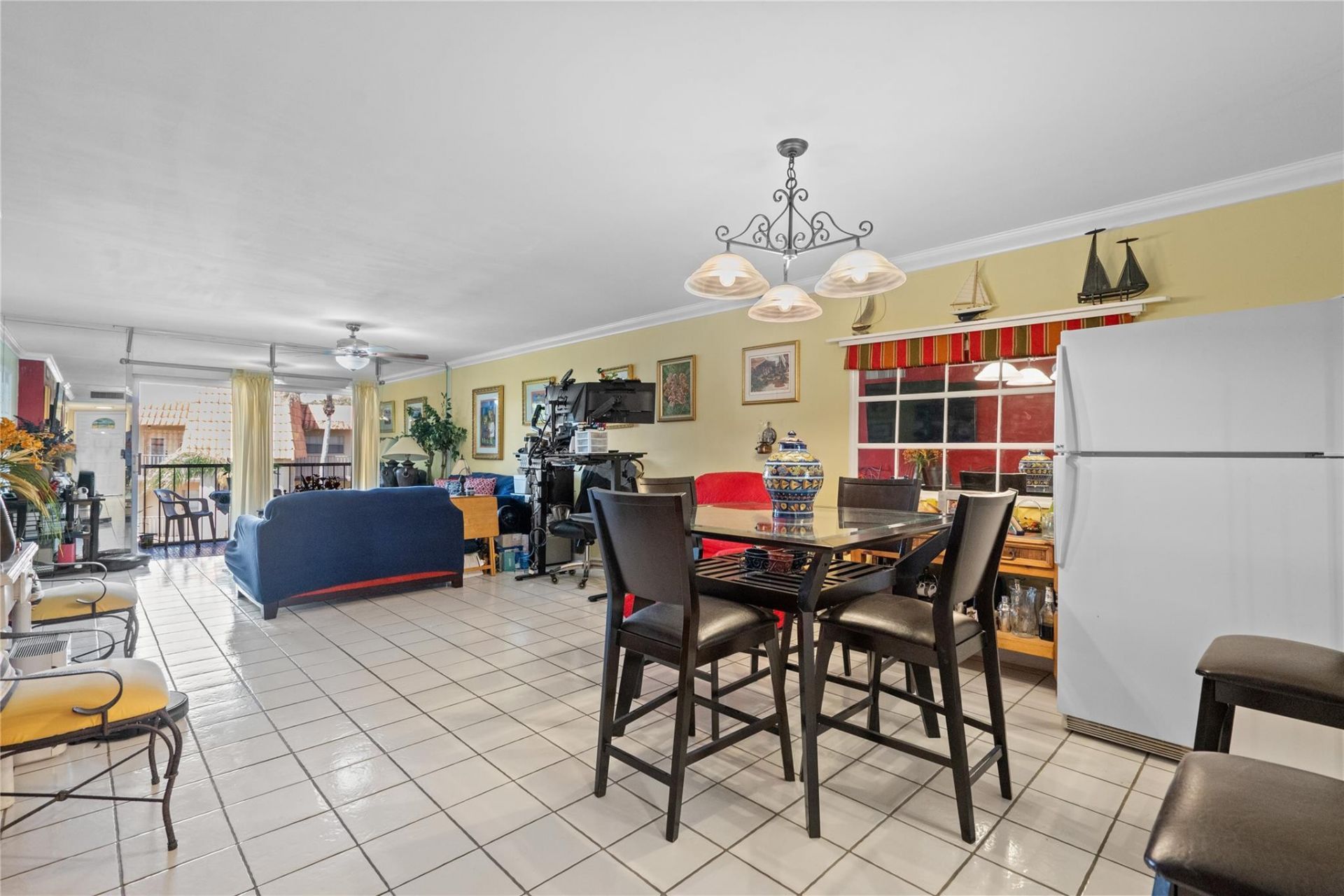6201 N Falls Cir Drive, Unit 403, Lauderhill, FL 33319 Photo