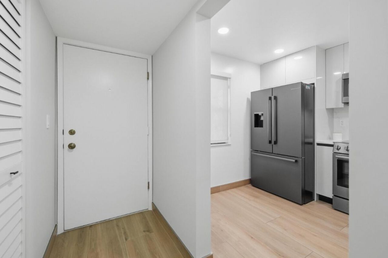 6751 N University Drive, Unit 212, Tamarac, FL 33321 Photo