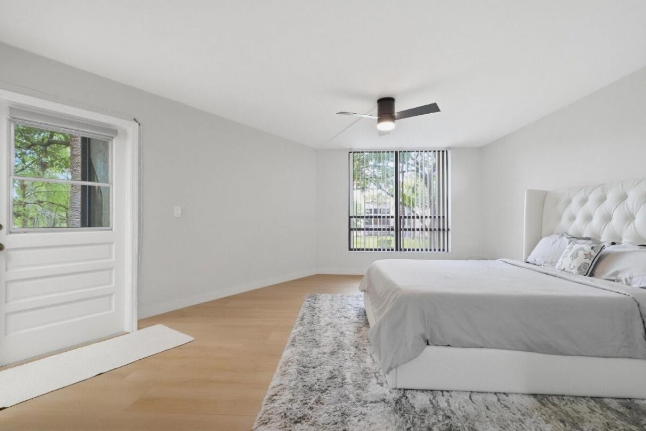 6751 N University Drive, Unit 212, Tamarac, FL 33321 Photo