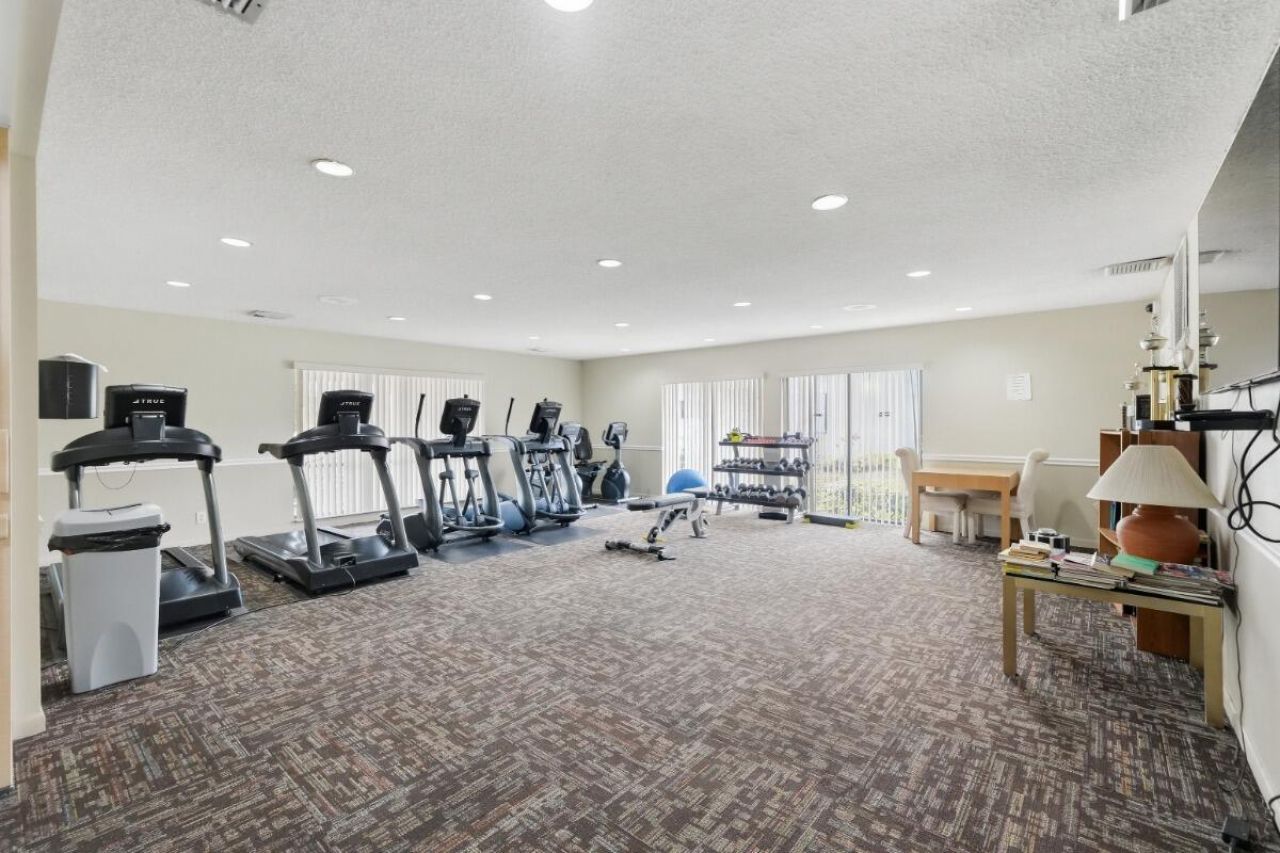 6751 N University Drive, Unit 212, Tamarac, FL 33321 Photo