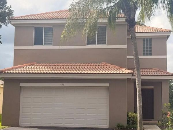 4361 Dogwood Circle, Weston, FL 33331