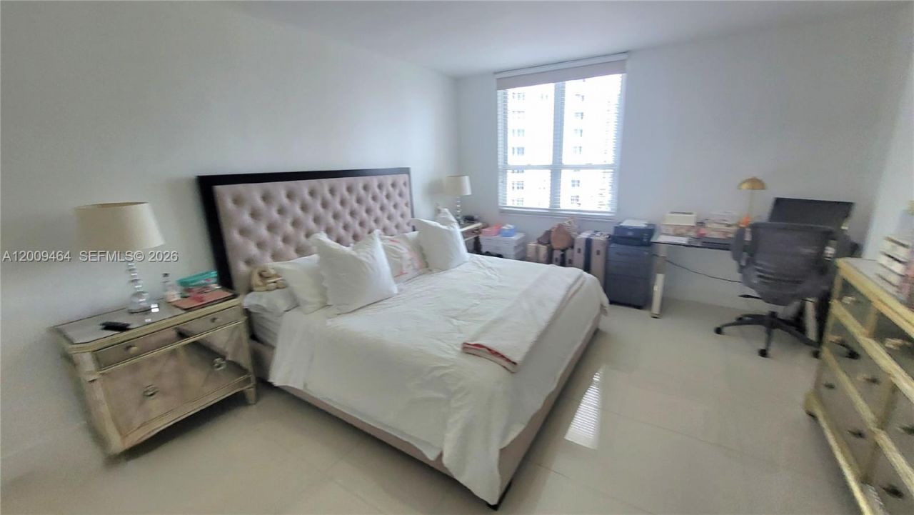 701 Brickell Key Blvd, Unit 2306, Miami, FL 33131 Photo