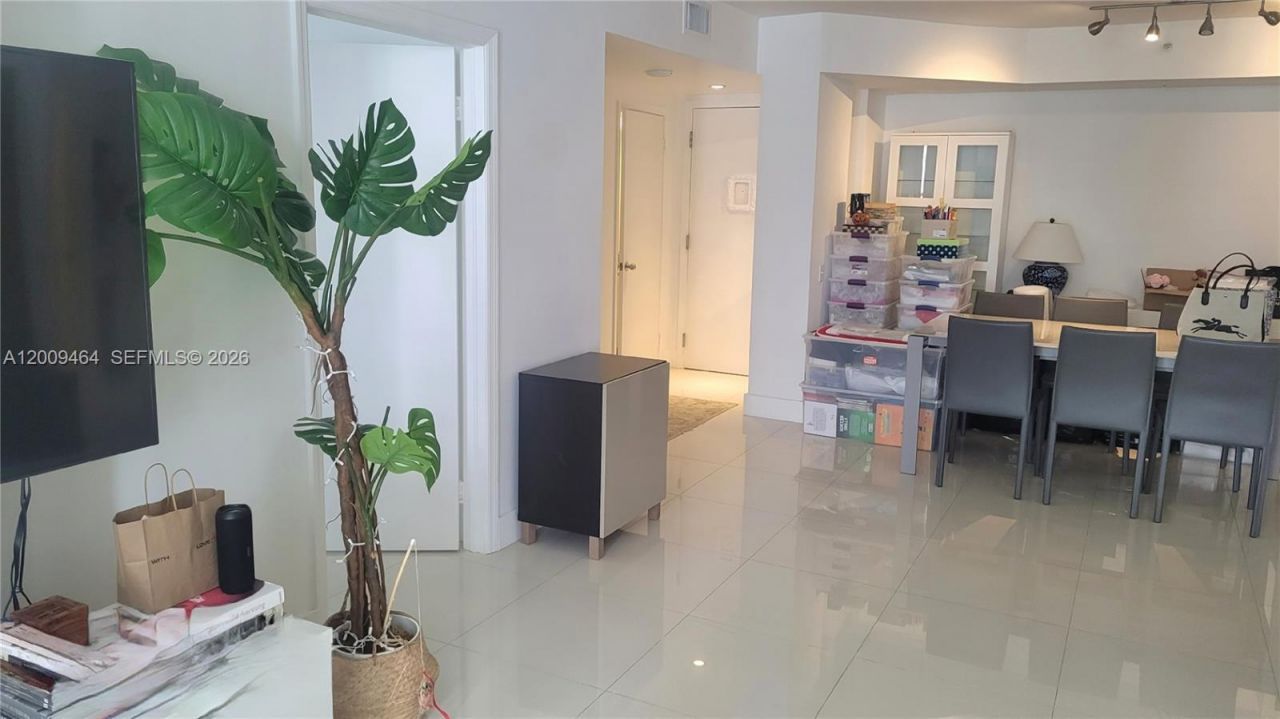 701 Brickell Key Blvd, Unit 2306, Miami, FL 33131 Photo