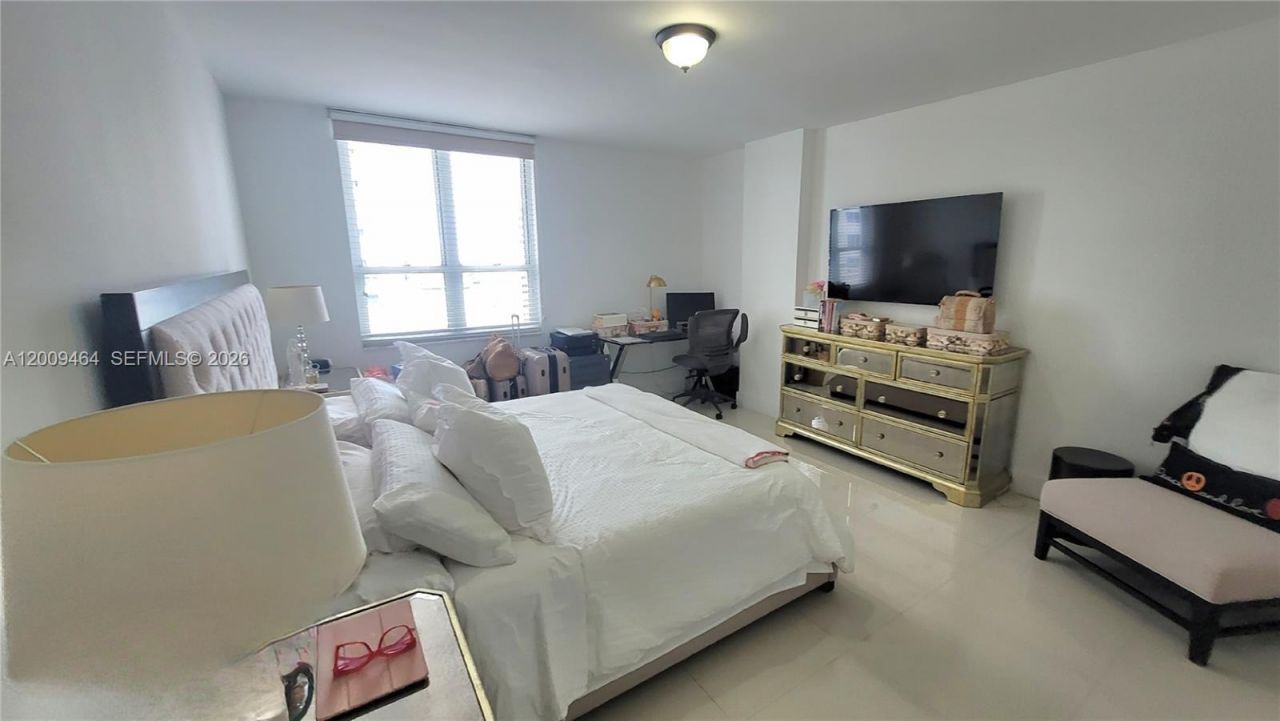 701 Brickell Key Blvd, Unit 2306, Miami, FL 33131 Photo