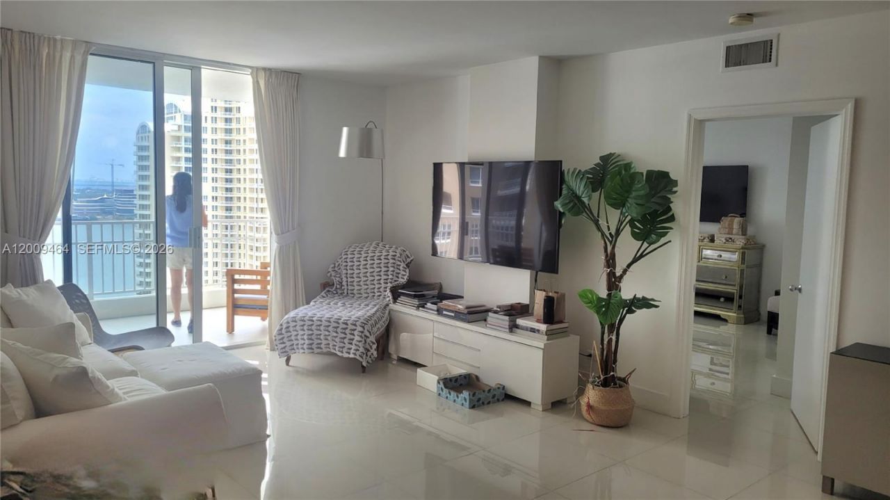 701 Brickell Key Blvd, Unit 2306, Miami, FL 33131 Photo