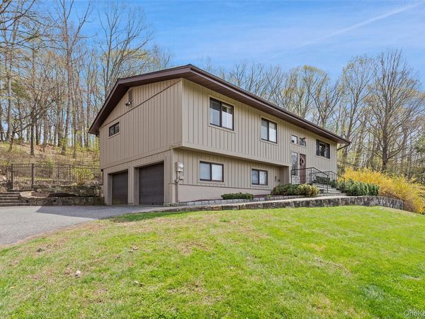 19 Crescent Lane, Putnam Valley, NY 10579