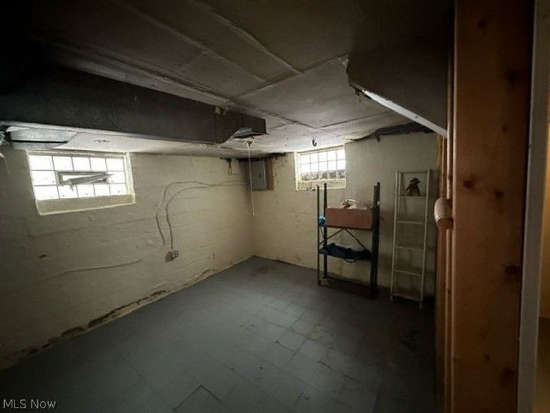 11116 Lardet Avenue, Cleveland, OH 44104 Photo 6