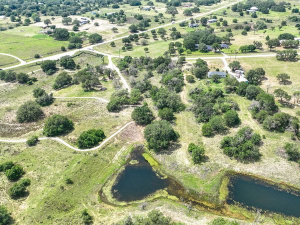 108 Misty Bend, Floresville, TX 78114