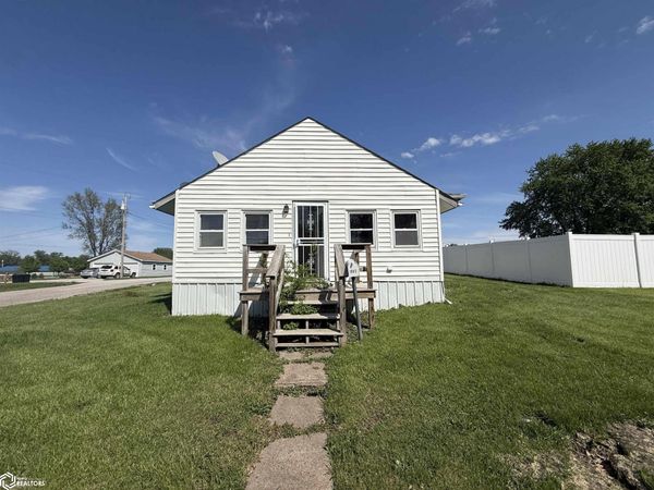 1903 S 16th, Centerville, IA 52544
