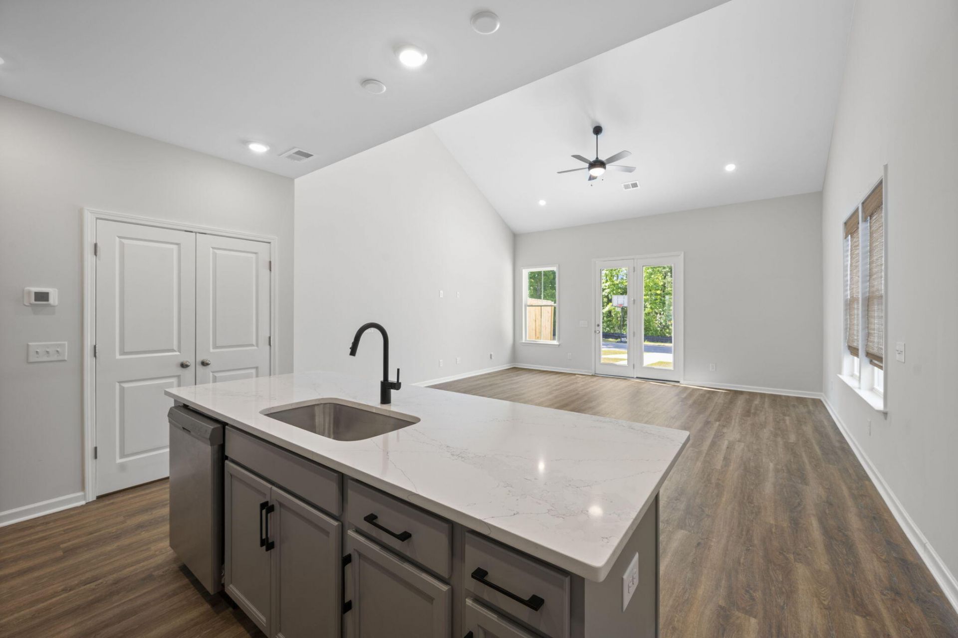 157 Cantona Drive Photo 12