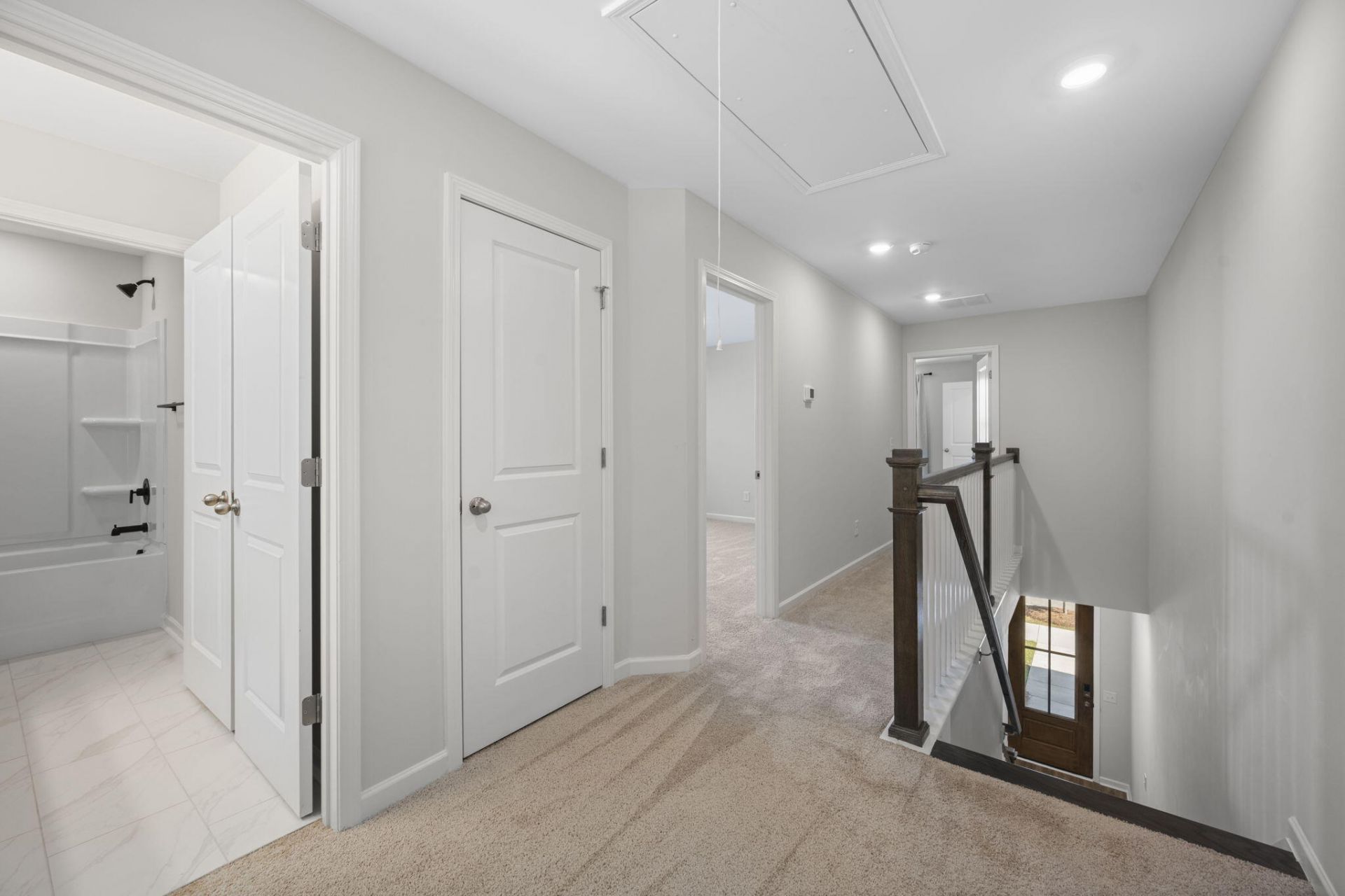 157 Cantona Drive Photo 14