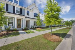 157 Cantona Drive photo 4