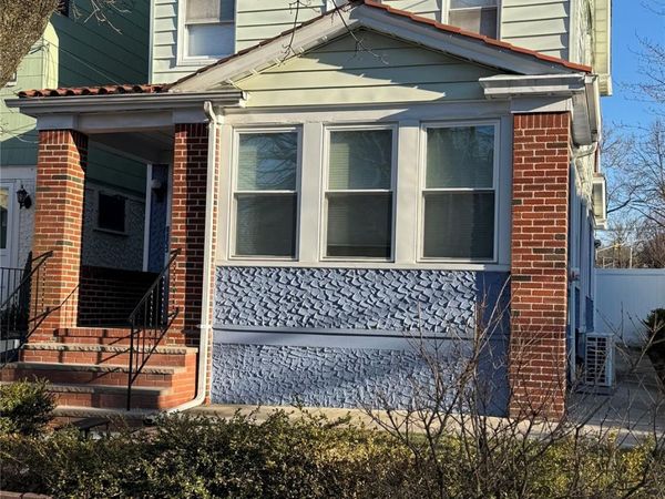 8802 79th Avenue , Glendale, NY 11385