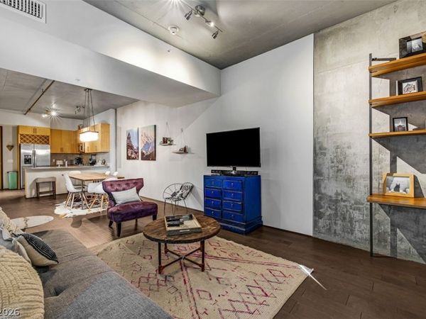 353 E Bonneville Avenue , Unit 555, Las Vegas, NV 89101