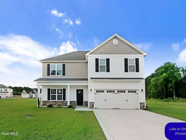 667 Briarneck Road , Jacksonville, NC 28540